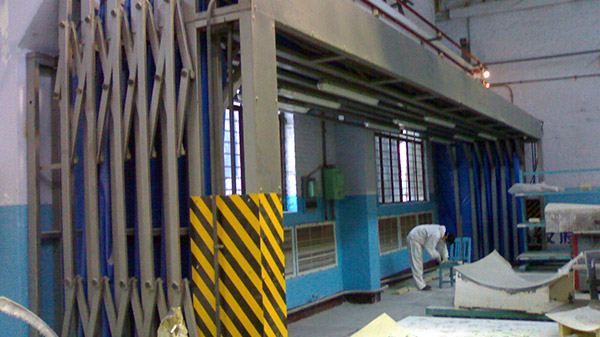 技術(shù)裝備公司活動棚玻璃鋼打磨